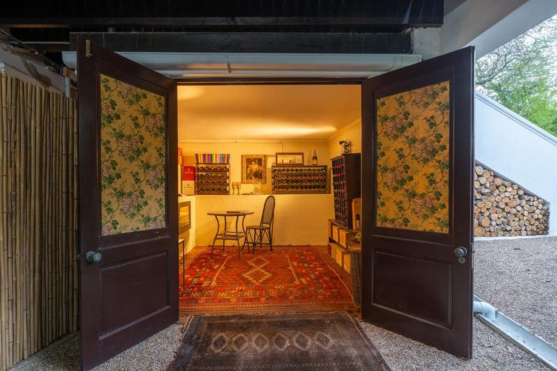 5 Bedroom Property for Sale in Constantia Western Cape